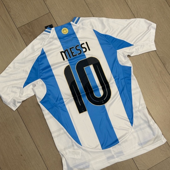 Argentina Copa America Final Jersey - Picture 2 of 3